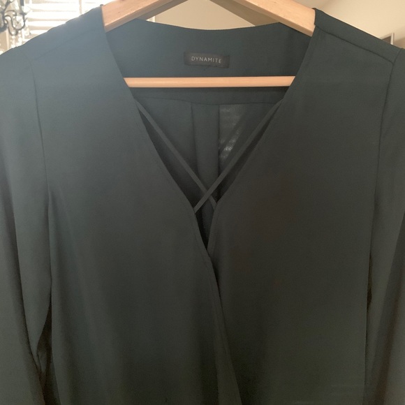 Dynamite Blouse 👚 - Picture 3 of 3